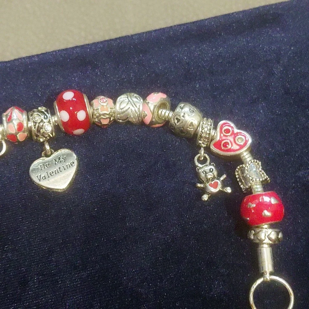 BRADFORD EXCHANGE CHARM BRACELET